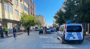 Motosiklet ile otomobil çarpıştı: 1 yaralı