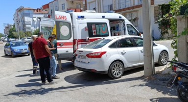 Motosiklet otomobille çarpıştı: 1 yaralı