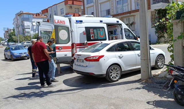 Motosiklet otomobille çarpıştı: 1 yaralı