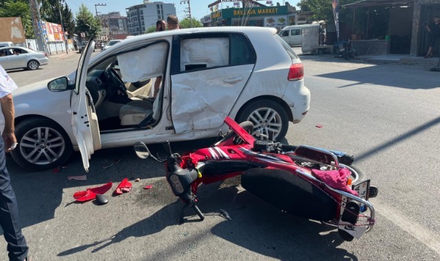 Otomobil ile motosiklet çarpıştı: 2 yaralı