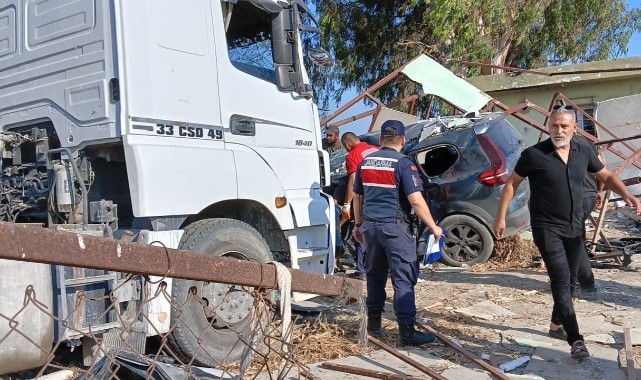 Otomobil ile tır kafa kafaya çarpıştı: 1 ölü, 6 yaralı