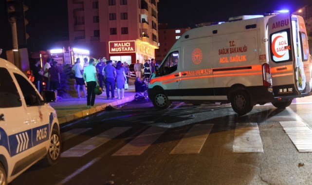 Otomobil tıra arkadan çarptı: 2 ölü, 3 ağır yaralı