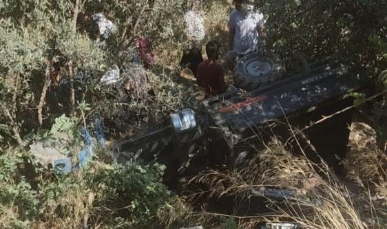 Patpat zeytinliğe uçtu! 2 kişi yaralandı