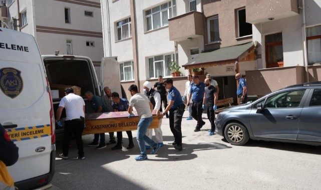 Polis'i şehit edip annesini rehin alan şahısın cenazesi morga kaldırıldı