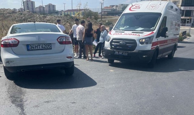 Polis otosu ile otomobil çapıştı: 2 yaralı