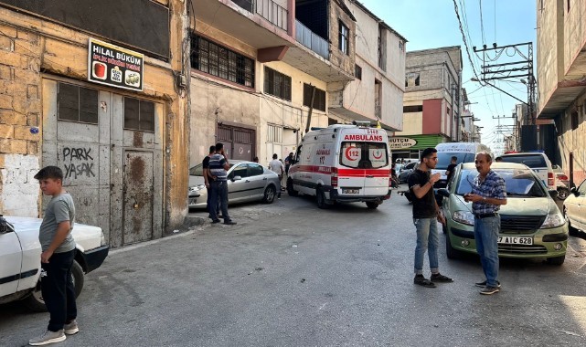 Pres makinesinin arasında kalan işçi öldü