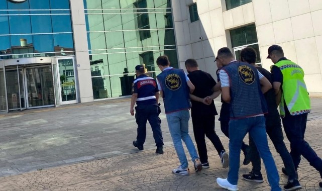 Silah kaçakçılığı ve uyuşturucu operasyonu: 2 gözaltı