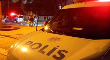 Sokak ortasında bıçaklı kavga: 2 yaralı