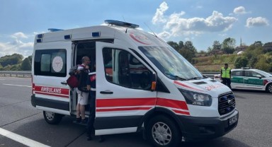 Tırla çarpışan aracın kapısı koptu: Yolcu yola düştü