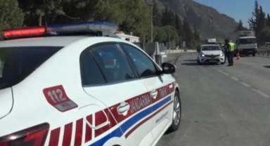 Uyuşturucu etkisiyle motosiklet kullanırken yakalandı