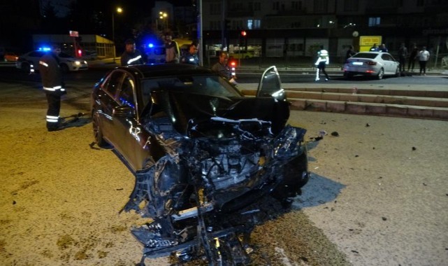 Yozgat’ta otomobiller çarpıştı: 6 yaralı