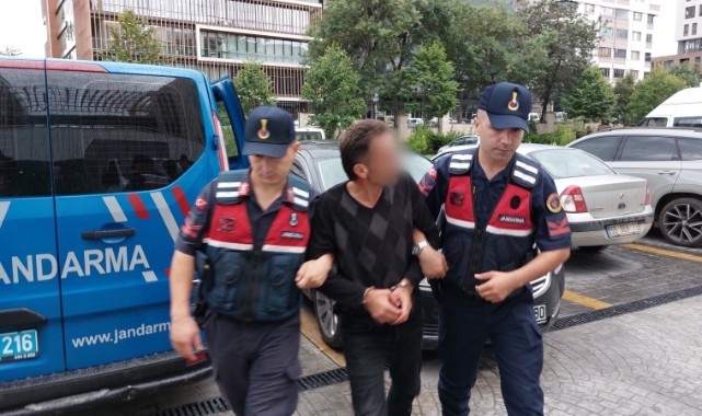 3 yıldır aranan şahıs kubar esrarla yakalandı