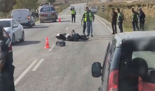 Akaryakıt tankeri ile çarpışan motosiklet sürücüsü ağır yaralandı
