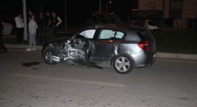 Beyşehir'de otomobiller çarpıştı: 4 yaralı