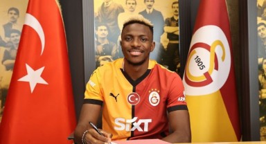 Galatasaray, Victor Osimhen'i kadrosuna kattı