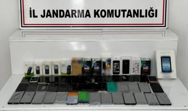 Gaziantep 1 milyon TL değerinde kaçak telefon ele geçirildi