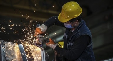 Hizmet üretim endeksi yıllık azalışa geçti