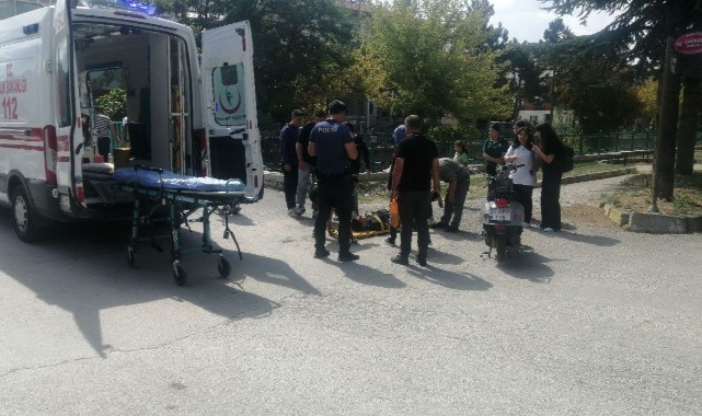 Isparta’da motosikletler çarpıştı: 2 yaralı