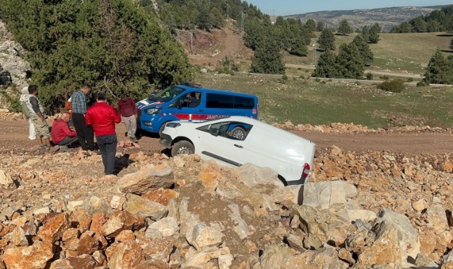 Jandarma ve işçilerden engelli birey için kurtarma operasyonu