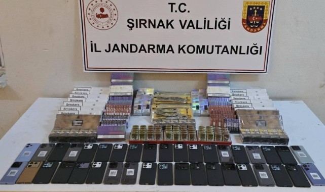 Jandarmadan 12 araçta gümrük kaçağı malzeme ele geçirdi
