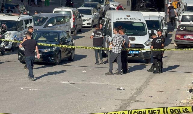 Komşuların kavgası kanlı bitti: 1'i ağır 3 yaralı