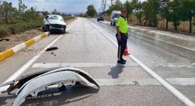 Kontrolden çıkan otomobil takla attı: 3 yaralı