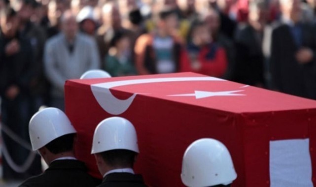 Kule nöbeti tutan asker kendini vurdu