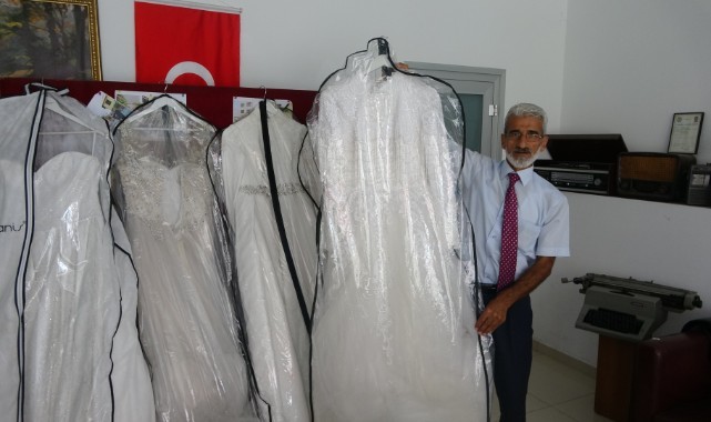 Muhtardan evlenecek kızlara gelinlik hediyesi