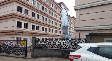 Okulun 4. katından merdiven boşluğuna düşen çocuk hayatını kaybetti
