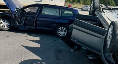 Otomobil ile çarpışan cip takla attı: 8 yaralı