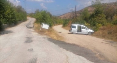 Otomobil şarampole devrildi: 3 yaralı