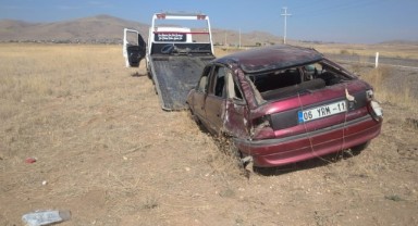 Otomobil şarampole devrildi: 3 yaralı