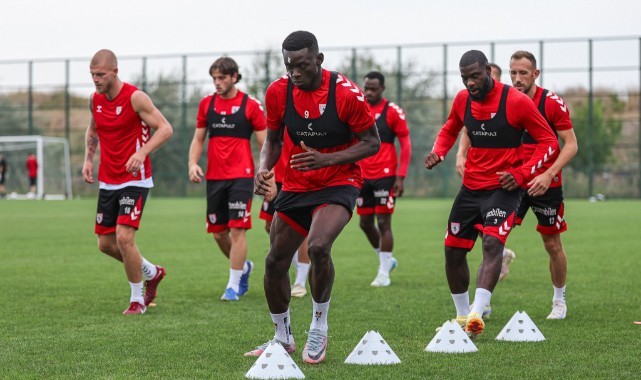 Samsunspor bu sezon evinde ilk peşinde