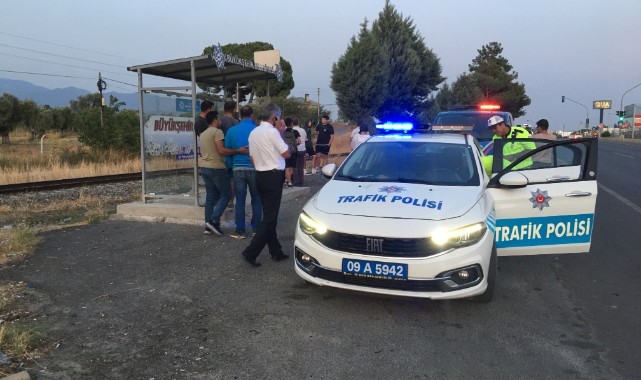 Trenin çarptığı kadın hastanede hayatını kaybetti