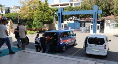 Uyuşturucu ticareti yapan şebekeye operasyon: 12 tutuklama