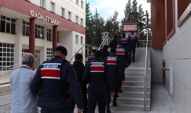8 ilde eş zamanlı operasyonla yediemin çetesi çökertildi