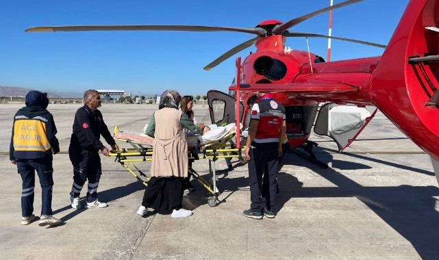 Ambulans helikopter Damla bebek için Hakkari'den havalandı