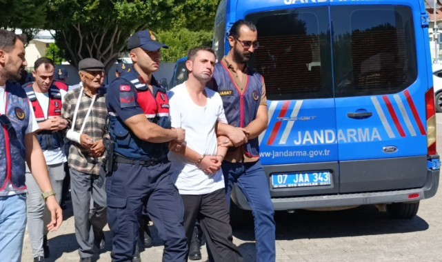 Arazi anlaşmazlığı cinayetinde dede ve torun tutuklandı