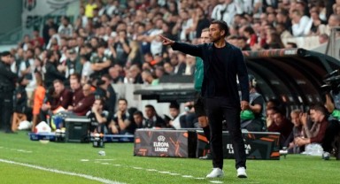 Bronckhorst, Eintracht Frankfurt’a yine kaybetti
