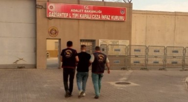 Çeşitli suçlardan aranan firariyi jandarma yakaladı