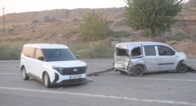 Cizre’de 4 aracın karıştığı zincirleme kaza: 2 yaralı