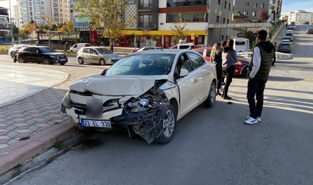 Elazığ’da trafik kazası: 2 yaralı