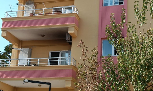 Evde çıkan yangında 1 kişi dumandan etkilendi