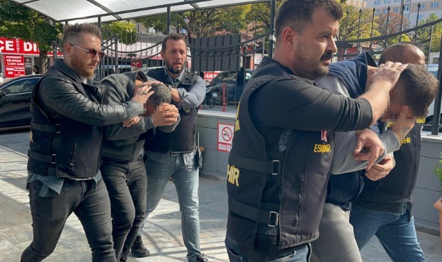 Evli çifti dolandıran şahıslar adliyeye sevk edildi