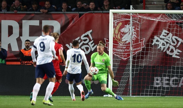 Fenerbahçe, Twente deplasmanında 1 puan aldı
