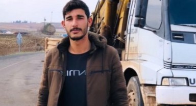 Hilvan'da ailesinden habersiz silah alan genç, kazara kendisini vurdu