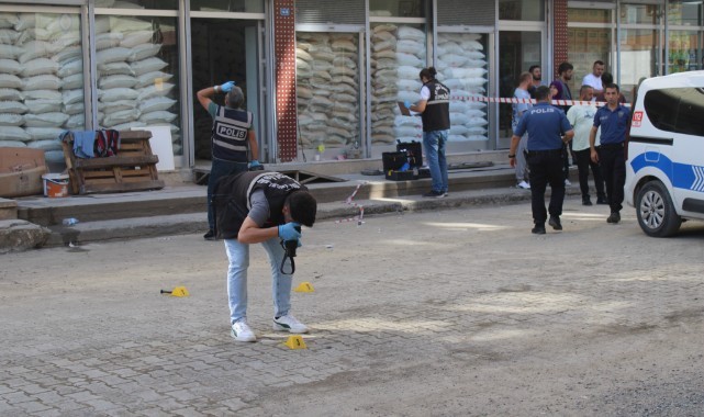İş yerine silahlı saldırı: İş yeri sahipleri de karşılık verdi
