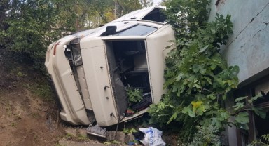 Karabük'te devrilen minibüsteki 7 çocuk yaralandı