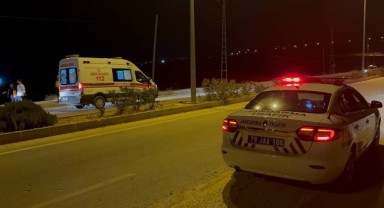 Kilis'te motosiklet devrildi: 2 yaralı