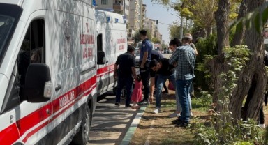 Kilis'te motosiklet yayalara çarptı: 3 yaralı